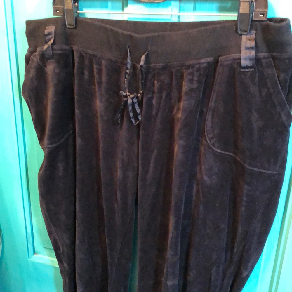 Liz Lange Maternity pants size large black velvet